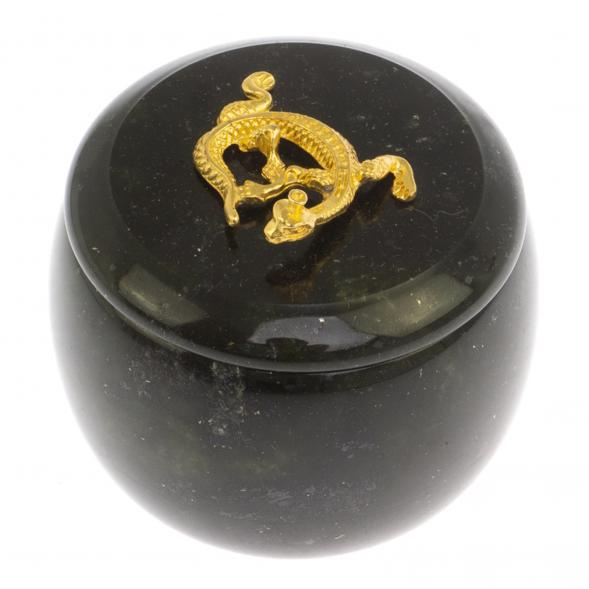 Шкатулка круглая с ящерицей черный змеевик 6х6х5,5 см 125016