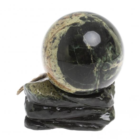 Композиция &amp;quot;Ящерица на скале&amp;quot; с шаром 10 см змеевик 126882