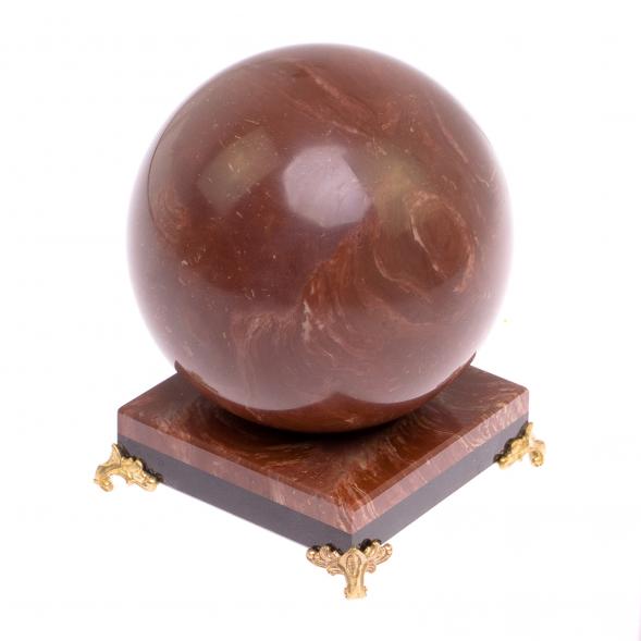 Шар из лемезита 11 см на подставке 125020