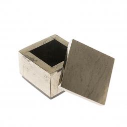 Шкатулка из пирита 5,4х5,4х4,5 см