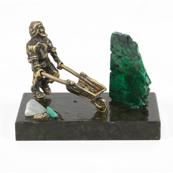 Сувенир бронзовая статуэтка &amp;quot;Рудокоп с тачкой&amp;quot; с камнем 118042