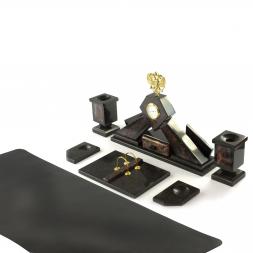 Письменный набор "Гербовый" из яшмы с настольным ковриком