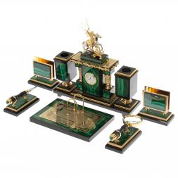 Письменный набор "Георгий Победоносец" из малахита Златоуст