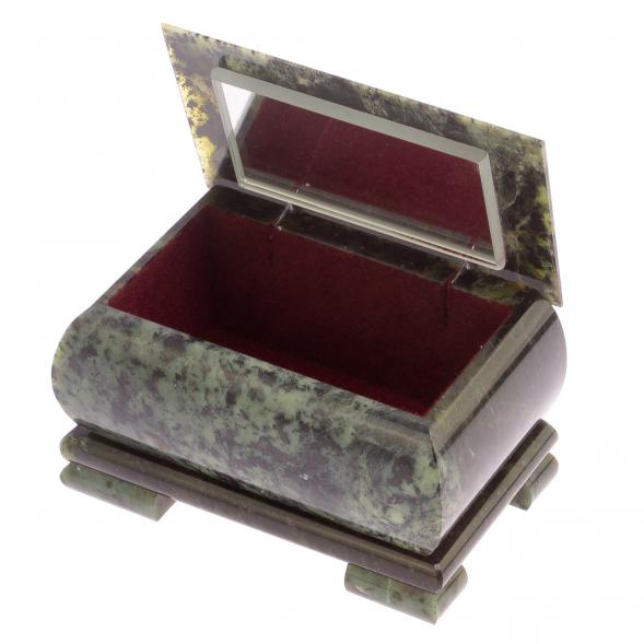 Шкатулка из камня нефрит 10х6х6,5 см 125920