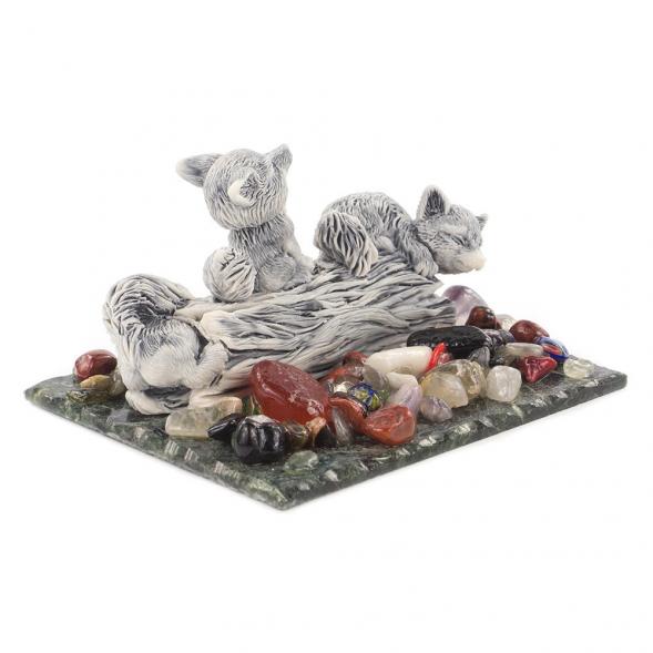Сувенир &amp;quot;Лисята на бревне&amp;quot; из мрамолита 119821