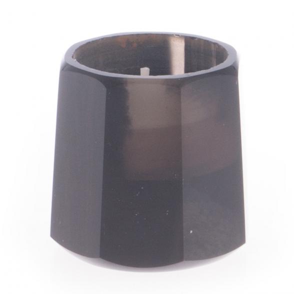 Подсвечник из обсидиана со свечой 6х6х4,5 см 122103