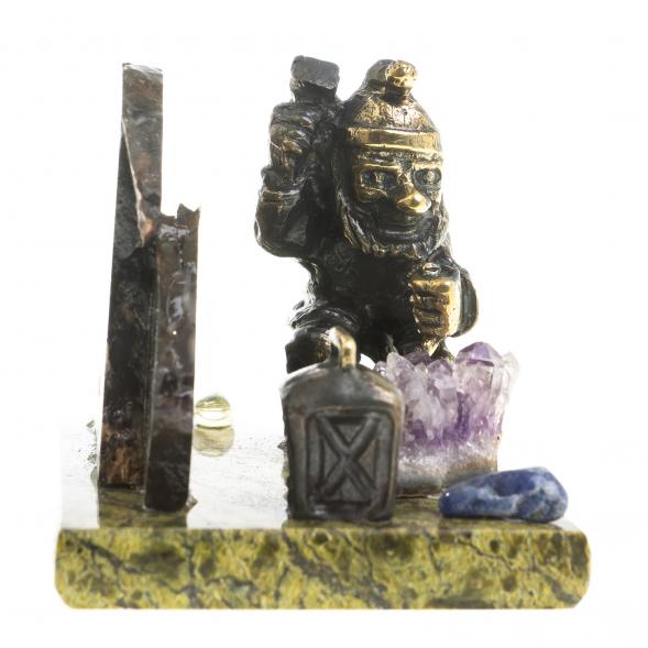 Сувенирная статуэтка &amp;quot;Гном камнерез&amp;quot; бронза камень 116382