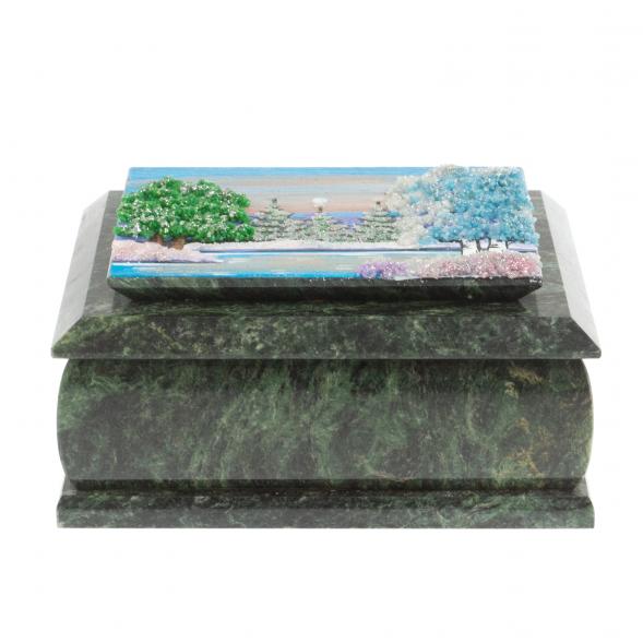 Шкатулка с рисунком &amp;quot;Зима&amp;quot; из змеевика 16х12х7,5 см 127136