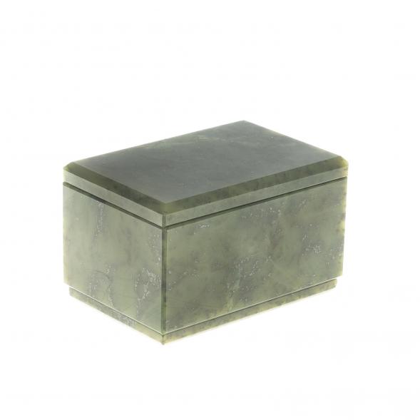 Шкатулка из нефрита 9х6х5,5 см 124268