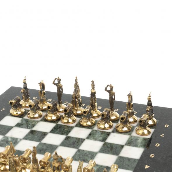 Шахматы &amp;quot;Итальянская война&amp;quot; фигуры бронза доска 28х28 см из мрамора и змеевика 128252