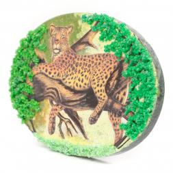 Панно из камня на подставке "Леопард"