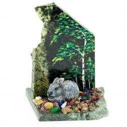 Сувенир "Заяц в лесу" камень змеевик