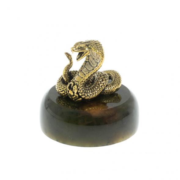 Статуэтка «Кобра» на подставке нефрит 128632