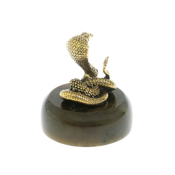 Статуэтка «Кобра» на подставке нефрит 128632