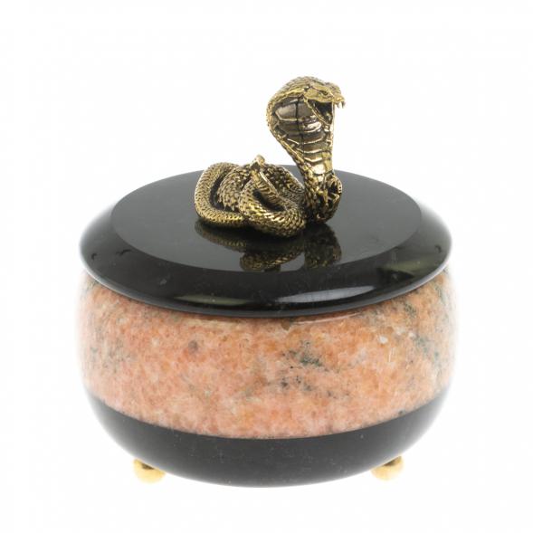 Шкатулка круглая &amp;quot;Кобра&amp;quot; из розового мрамора 10,5х10,5х13,5 см 129430