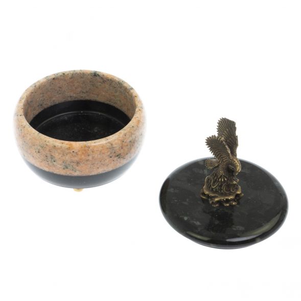 Шкатулка круглая &amp;quot;Орел&amp;quot; из розового мрамора и змеевика 10,5х10,5х13,5 см 129084