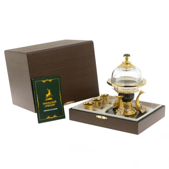 Икорница с тремя стопками &amp;quot;Три кита&amp;quot; нефрит 129319