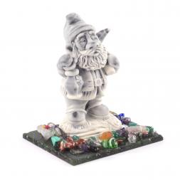 Статуэтка "Гном со светильником" из мрамолита на подставке из камня