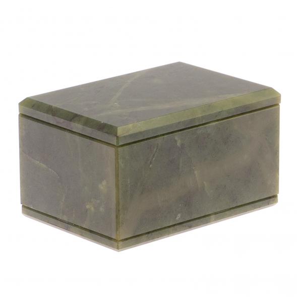 Шкатулка из нефрита 10х7х5,5 см 125324