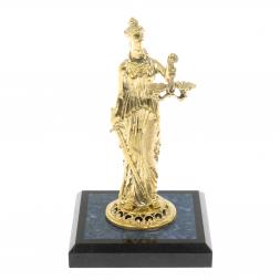 Статуэтка "Фемида"  на подставке из лазурита