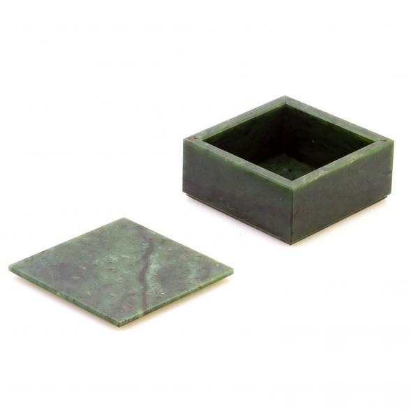 Шкатулка из нефрита 7,5х7,5х3,5 см 124819