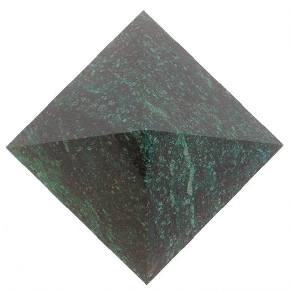 Пирамида 6,5х6,5х5,5 см камень змеевик 113865