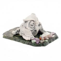 Сувенир из мрамолита "Сова сидит"