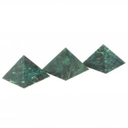 Пирамида 8,5х8,5х7 см камень змеевик