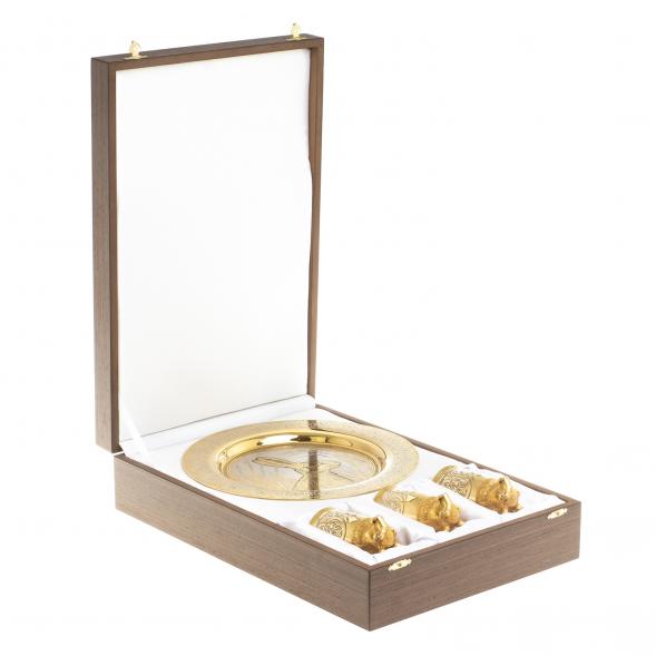 Подарочный набор &amp;quot;Заяц&amp;quot; тарелка и 3 стопки перевертыша Златоуст 123689