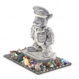 Сувенир &amp;quot;Бык - полковник&amp;quot; из мрамолита на подставке из змеевика