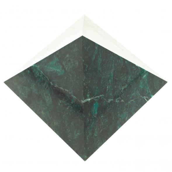 Пирамида 10,5х10,5х6,5 см камень змеевик 113805