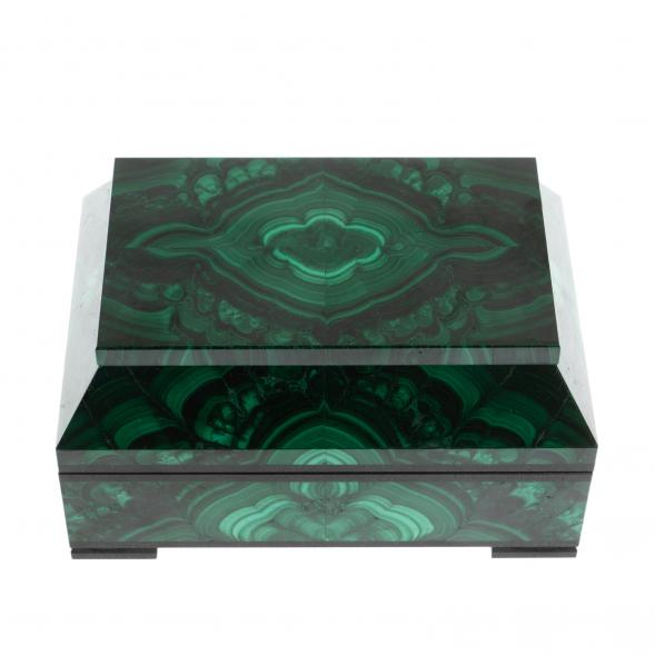 Ларец из малахита &amp;quot;Совершенство&amp;quot; 15х10х7,5 см 124830