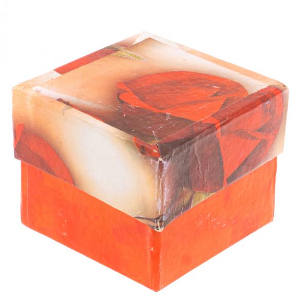 Шкатулка из зелено-коричневого оникса 6х6х4,5 см (2,5) 126484