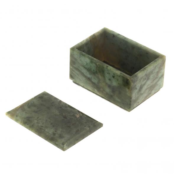 Шкатулка из нефрита 8х5,5х5 см 124540