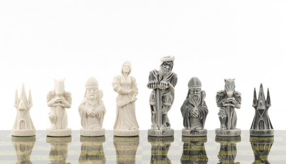 Подарочные шахматы &amp;quot;Средневековье&amp;quot; камень змеевик 40х40 см 119801