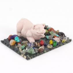 Сувенир "Поросенок играет" из мрамолита