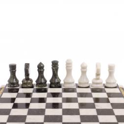 Шахматы "Вензеля" доска 42х42 см из мрамора и змеевика