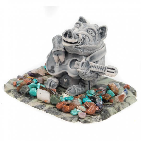 Сувенир &amp;quot;Кабан с гитарой&amp;quot; из мрамолита 117045