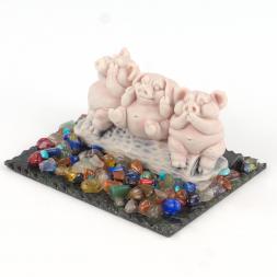 Сувенир "Три поросенка" из мрамолита